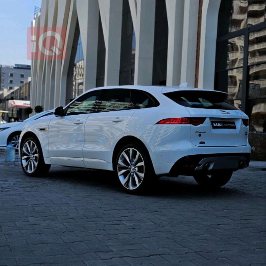 جاگوار F-Pace